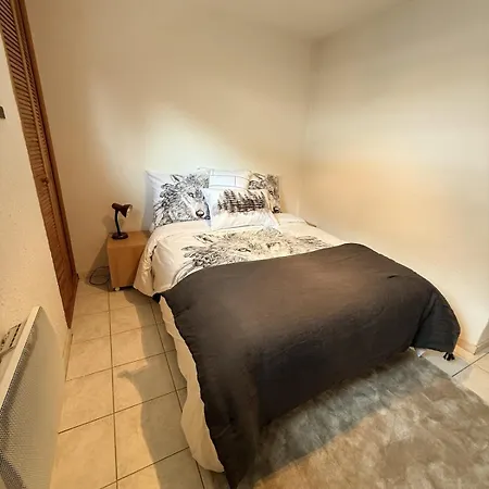 Aux Pieds ! Vue Et Montagne - 4 Personnes Appartement